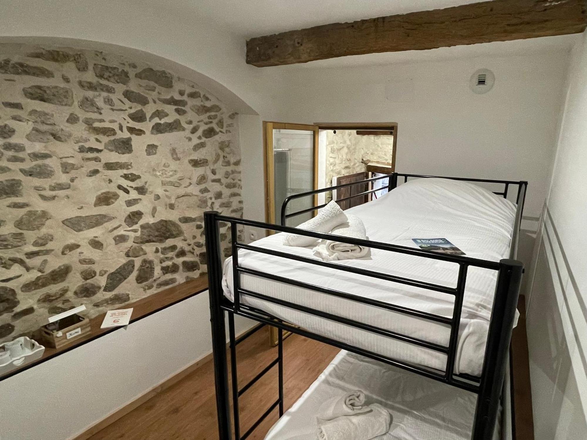 Chambre Le 40 Marches Cucugnan Exterior foto